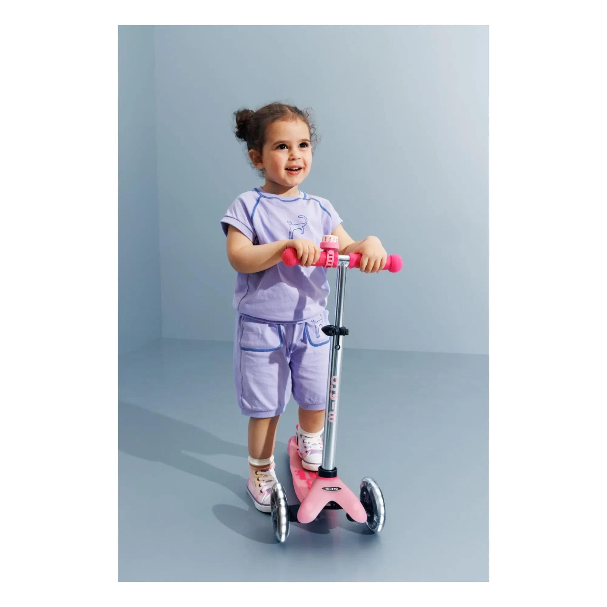 Patinete con micro - mini LED y fósforo | Rosa