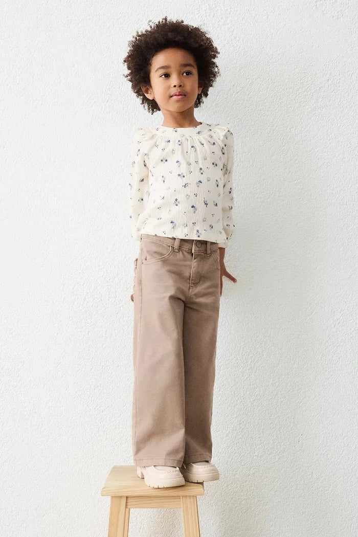 Pantalones vaqueros Mayoral de pierna ancha para niña