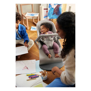 BabyBjörn - Arnés para hamaca Soft Friends | Gris arena