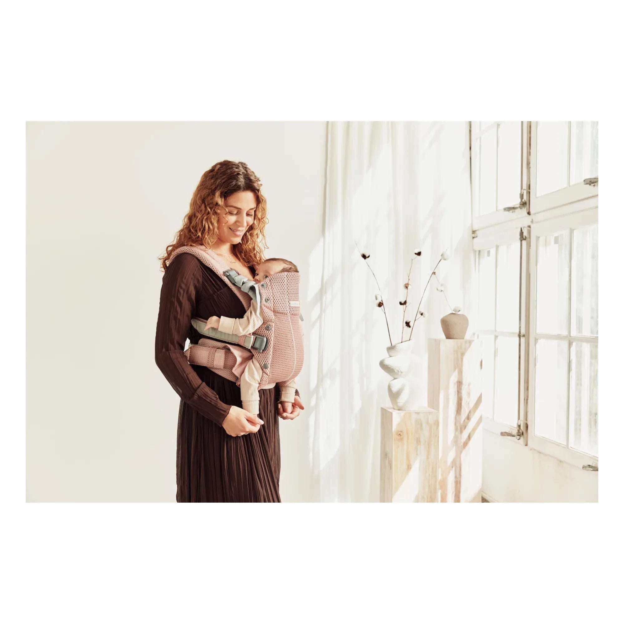 BabyBjörn - Mochila Portabebés Harmony Mesh | Rosa Empolvado