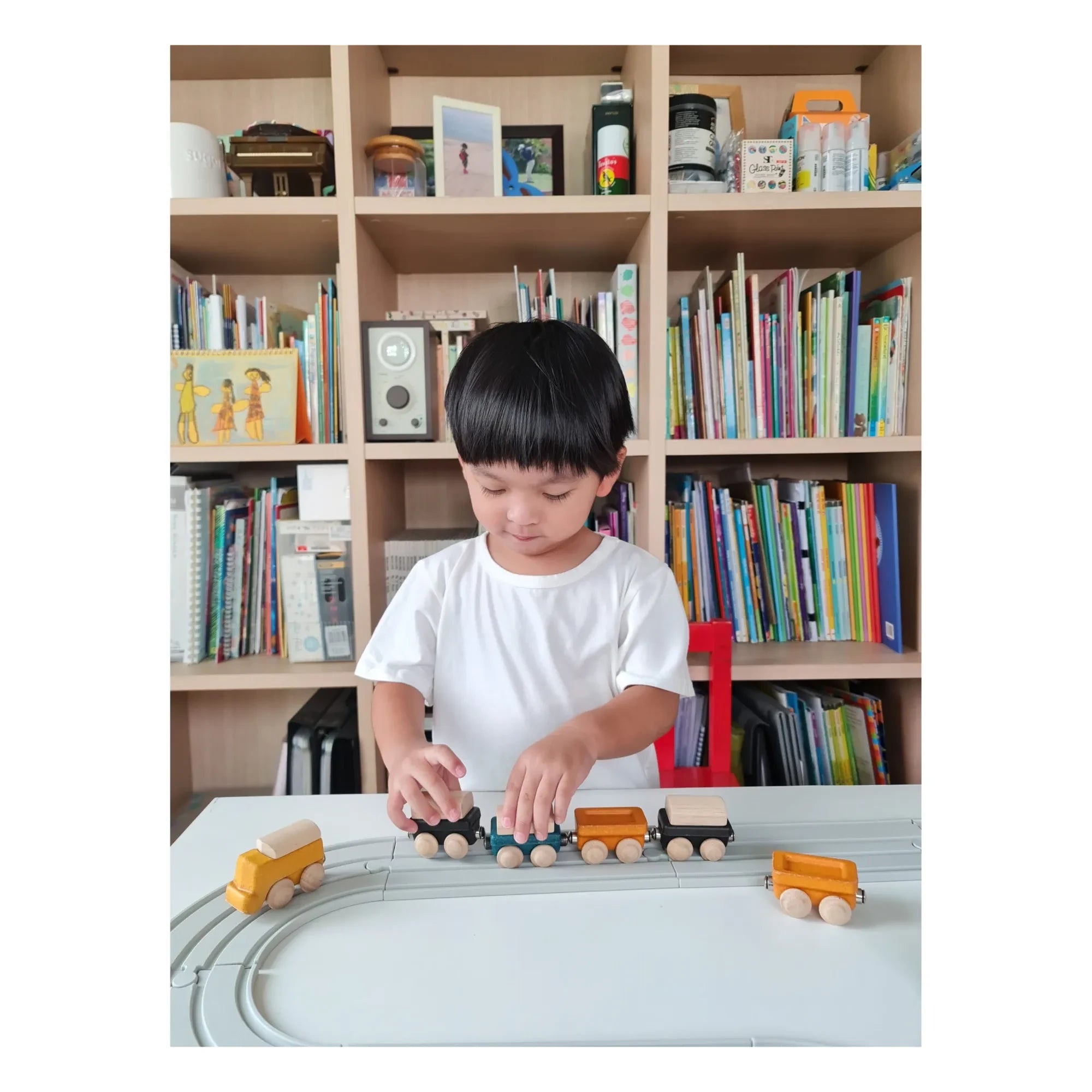 Plan Toys - Ahşap Yük Treni