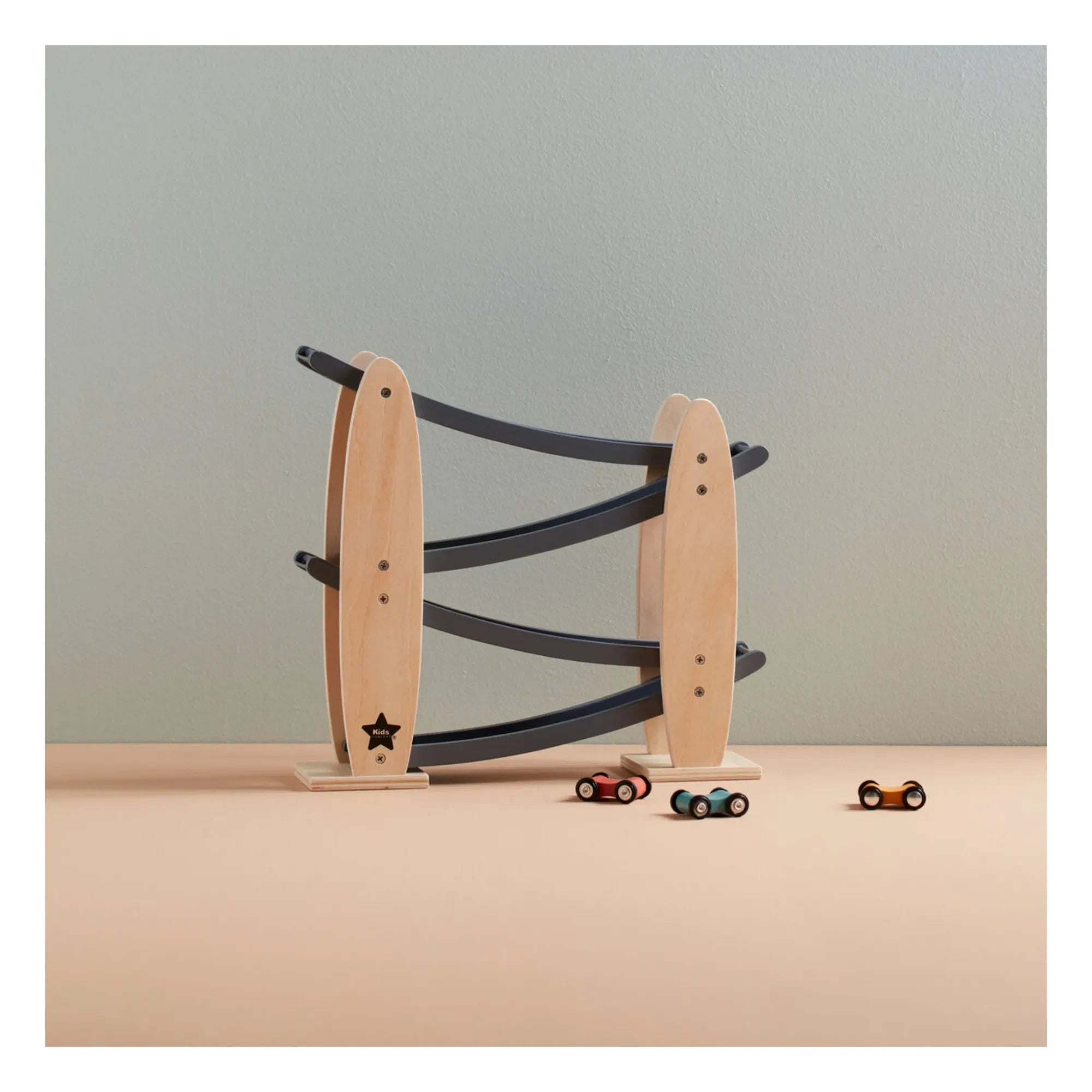 Kid's Concept - Pista de carreras Aiden | Gris oscuro