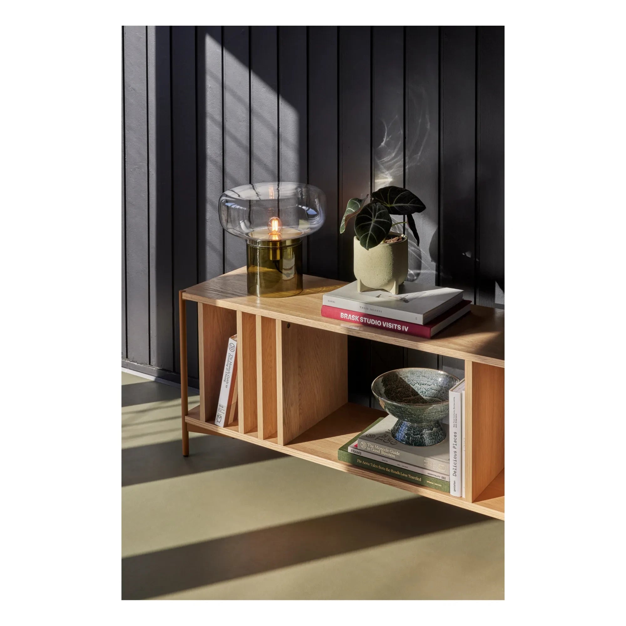 Hübsch - Lámpara de mesa Crave
