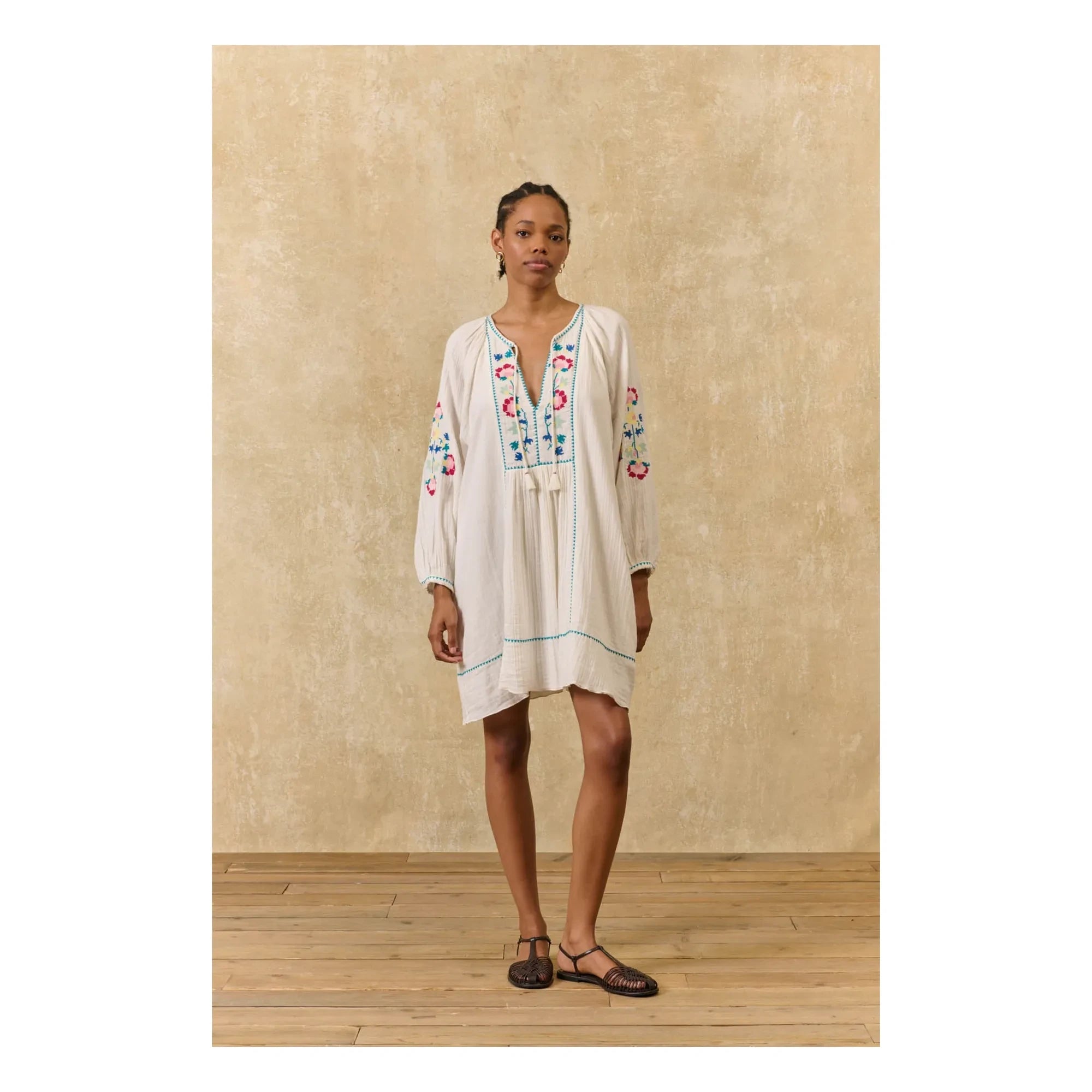 Louise Misha - Vestido de algodón orgánico Janicianne | Blanco
