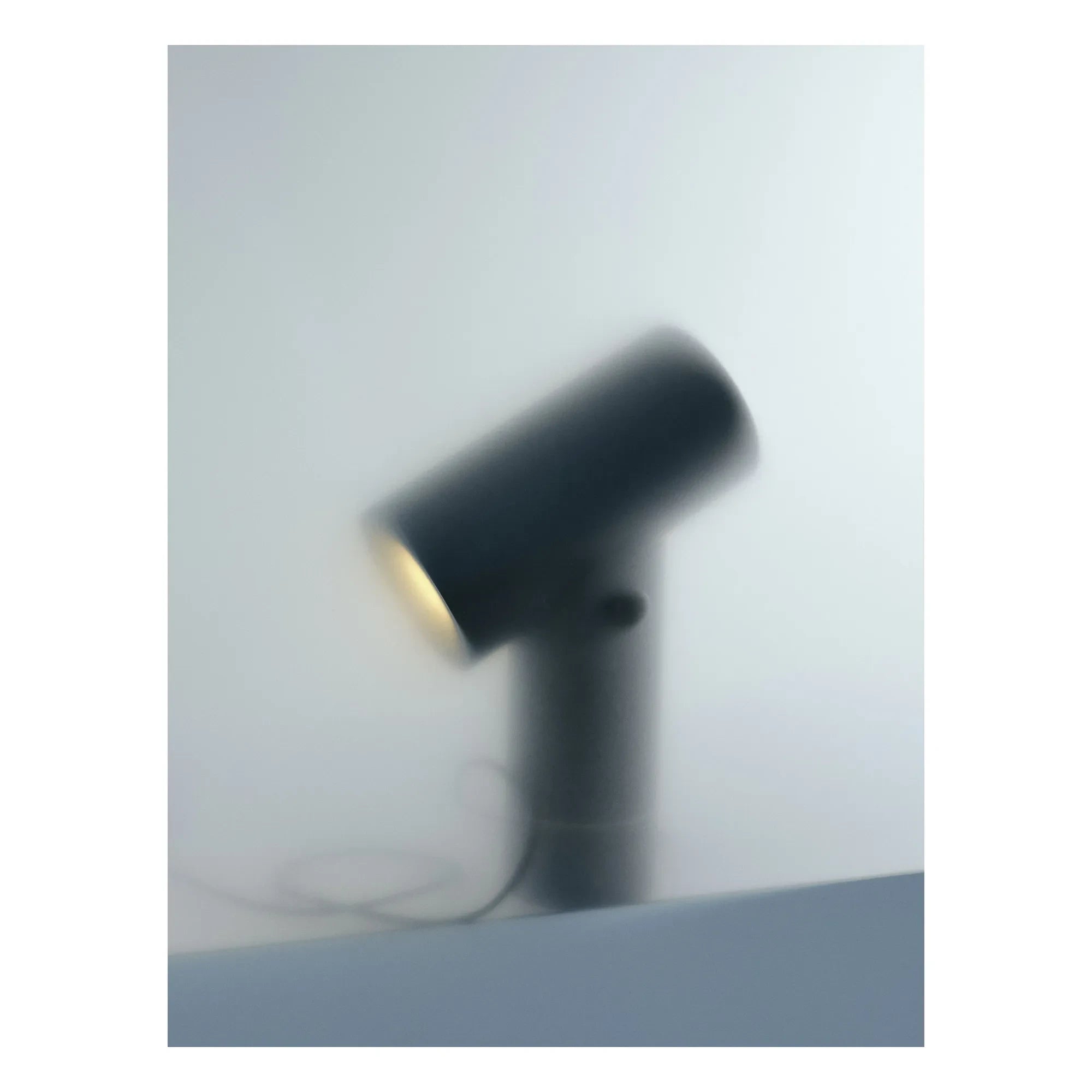 Muuto - Lámpara de mesa Beam, Tom Chung | Negra