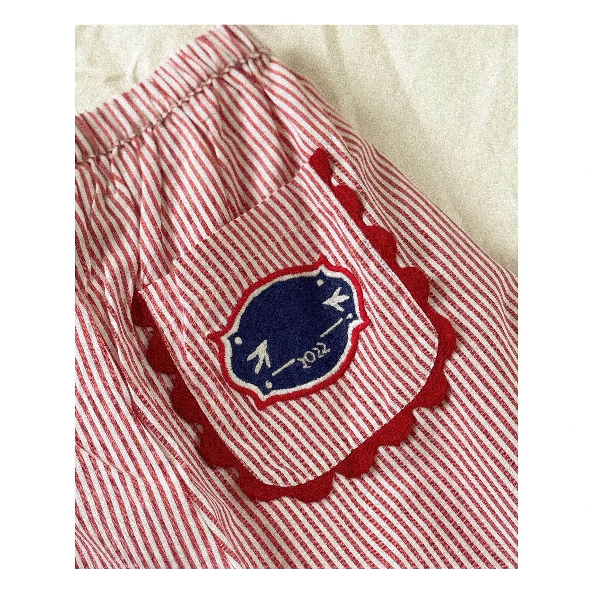 SISSEL EDELBO - Pantalón Saxo a Rayas - Colección Infantil | Rojo