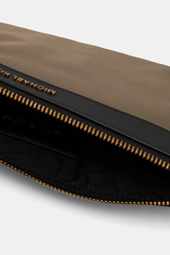 Bandolera Brooklyn de Michael Kors para hombre