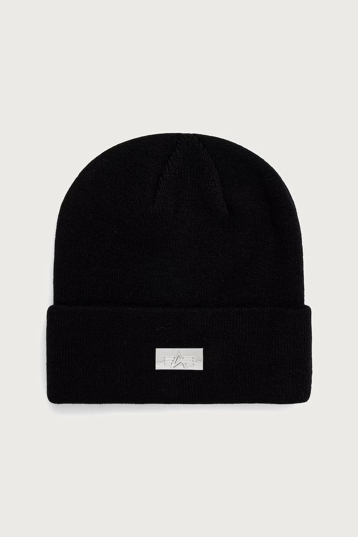 Gorro de punto de Alpha Industries con etiqueta metálica
