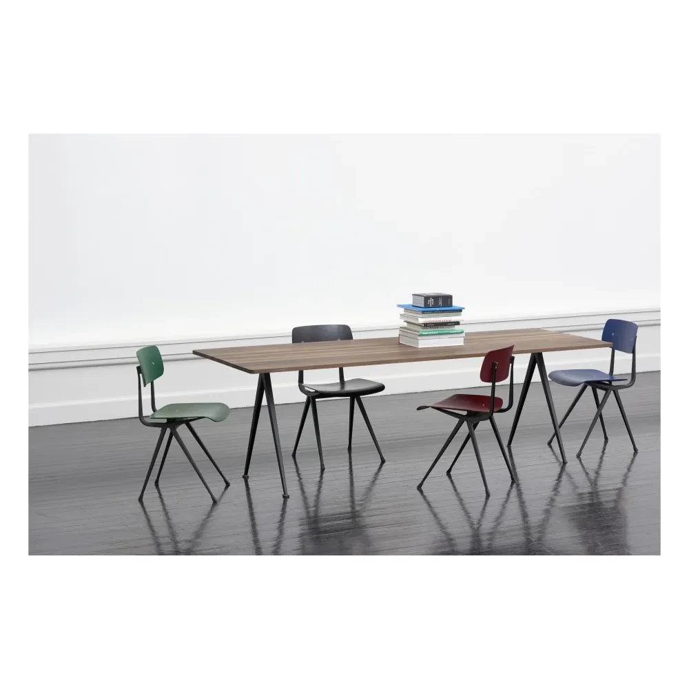Hay - Silla de Roble Teñido Resultado - Friso Kramer & Wim Rietveld Reeditado | Negro
