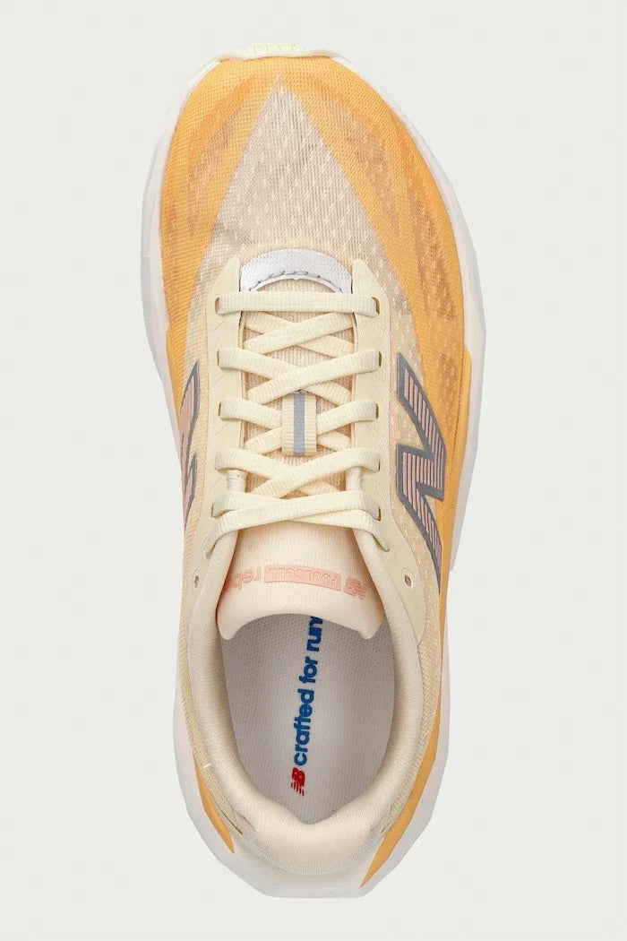 Zapatillas de running para mujer New Balance FuelCell Rebel v5
