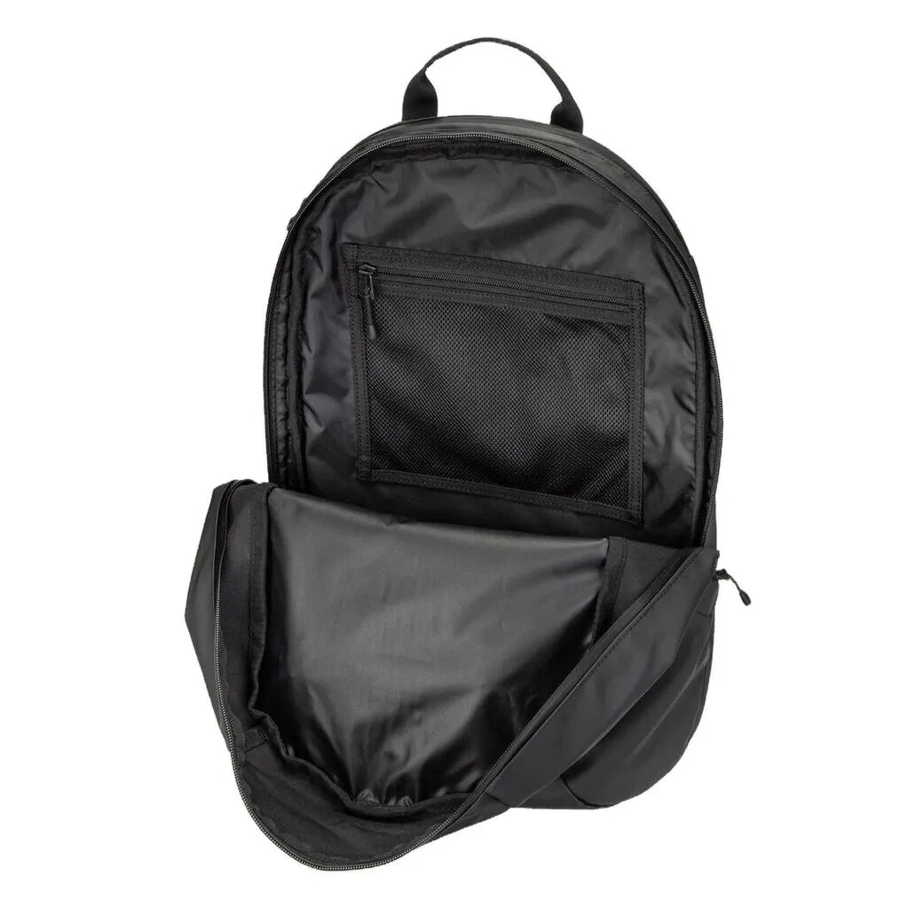Sandqvist - Mochila con cremallera Stream | Negro