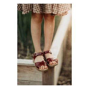 Petit Nord - Sandalias Scallop Flower | Rojo cereza