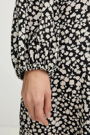 Vestido de seda Weekend Max Mara QUIZ