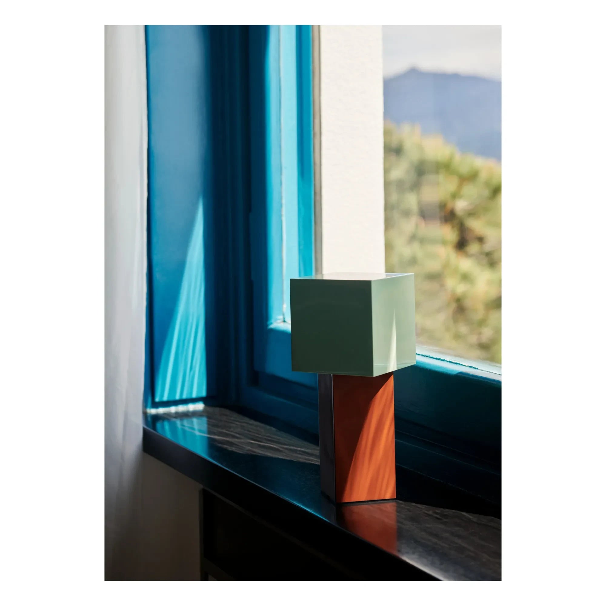 & Tradition - Lámpara de mesa Pivot | Verde menta