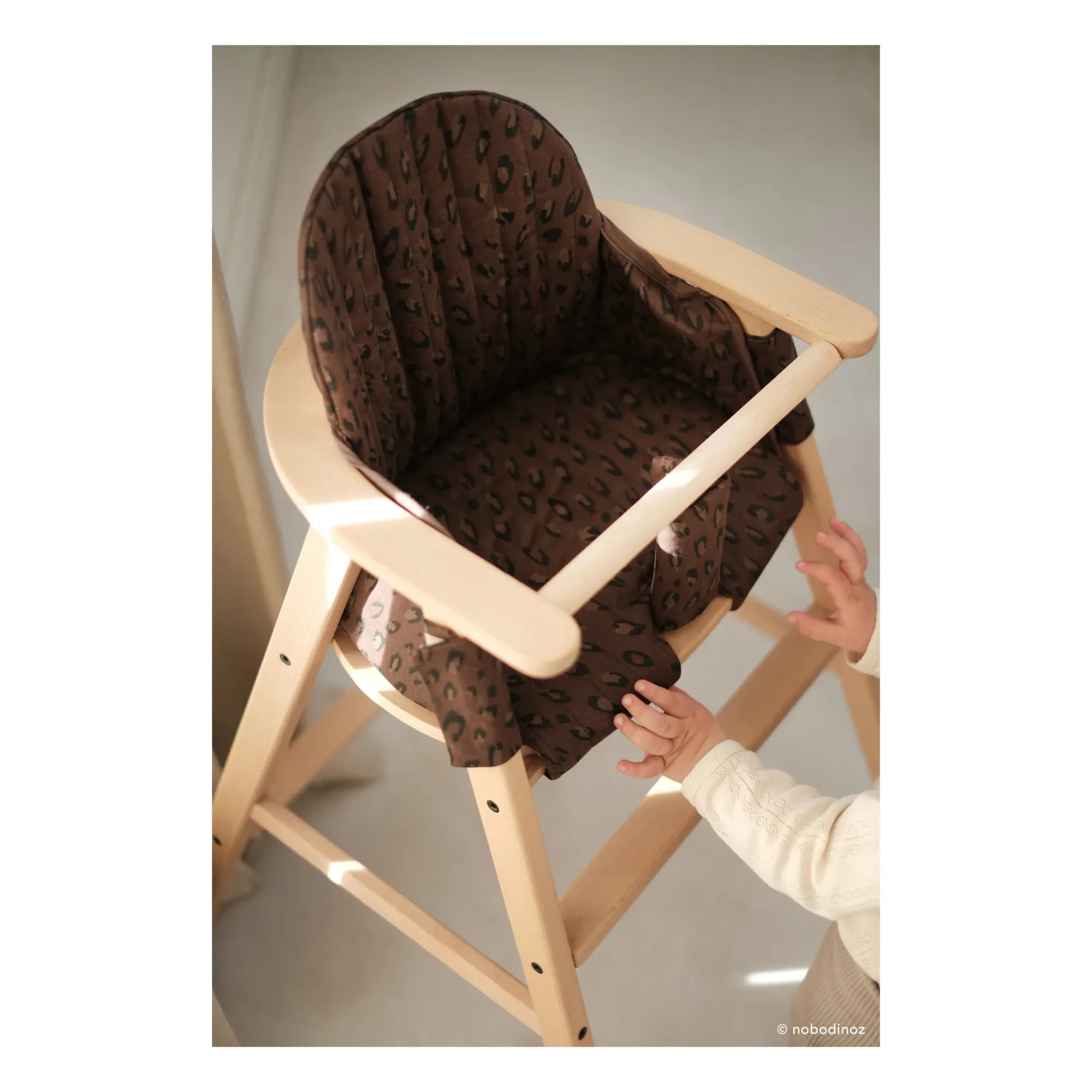 Nobodinoz - Asiento de trona Growing Green | Leopardo