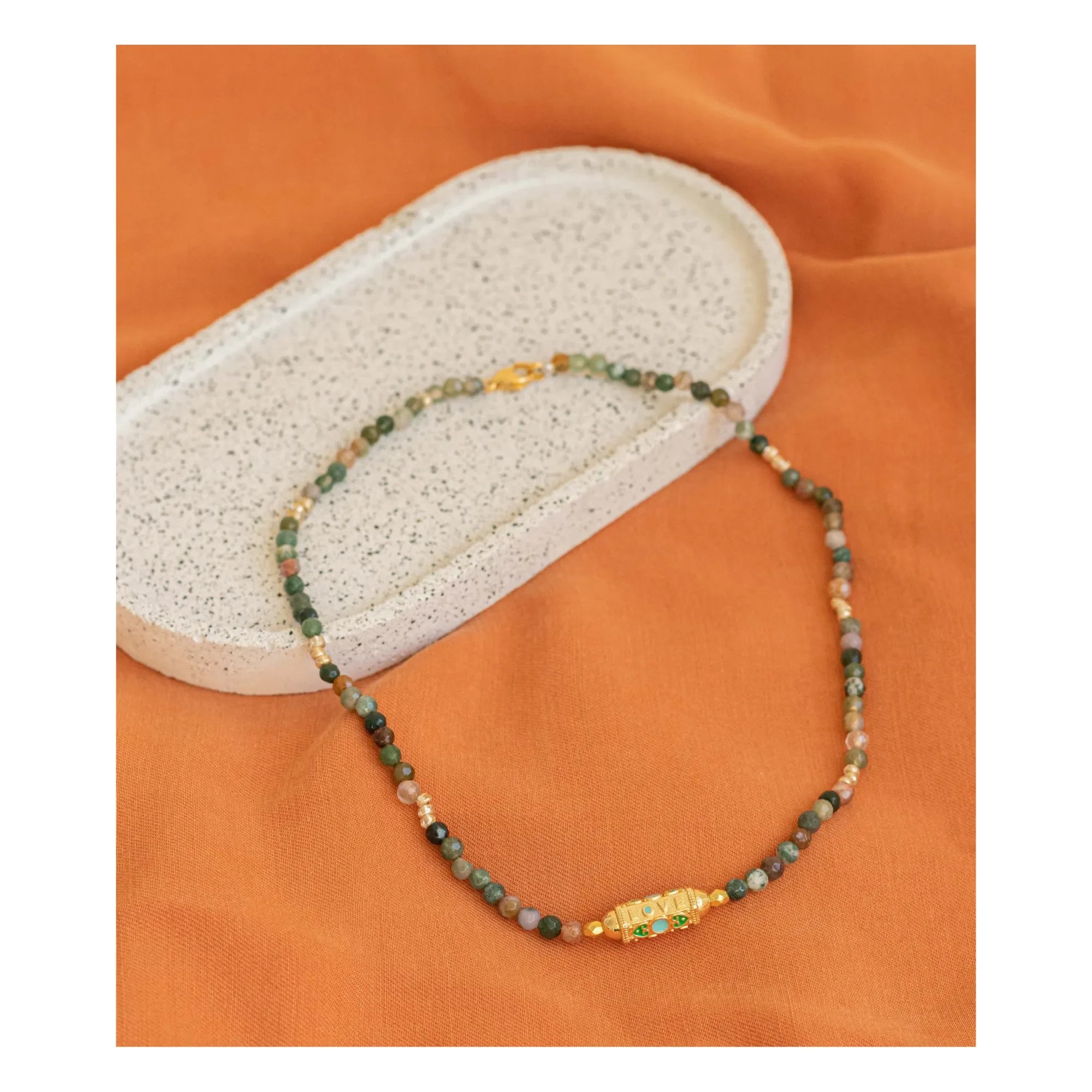 La Petite Épicerie - DIY Mi Collar con piedras naturales de ágata
