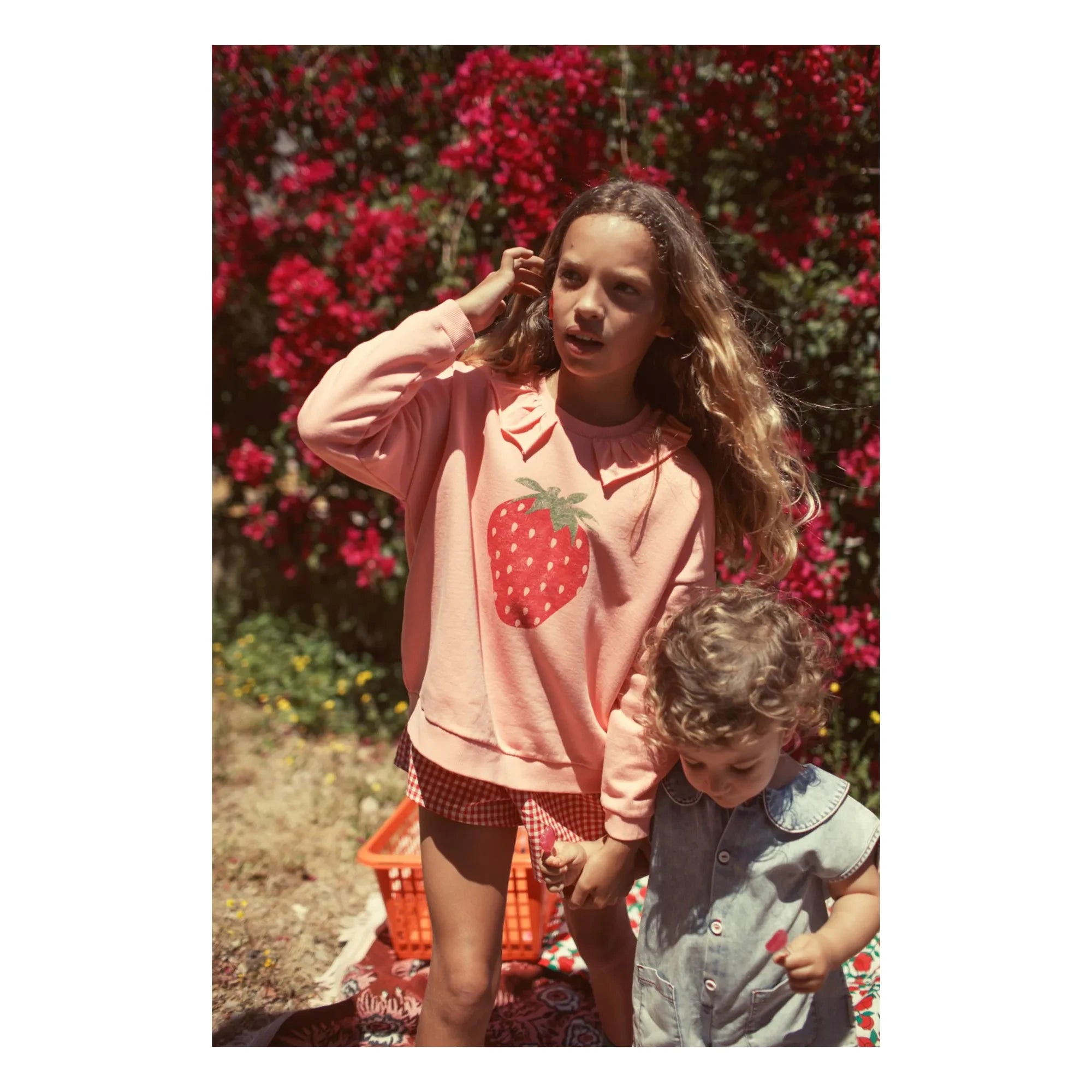 Piupiuchick - Sudadera con volantes de algodón orgánico con fresas | Rosa