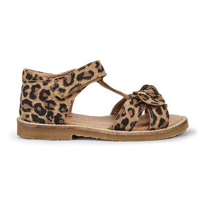 Petit Nord - Sandalias con lazo de leopardo | Marrón