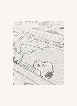 Maison Deux - Maison Deux x Peanuts | Manta de algodón impresa en blanco con diseño de béisbol