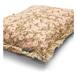 Funda de almohada con volantes Etosha Nebula de Le Monde Sauvage