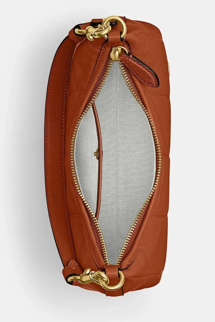 Bolso de hombro Coach de piel acolchada suave Juliet Crossbody Bag 25 para mujer