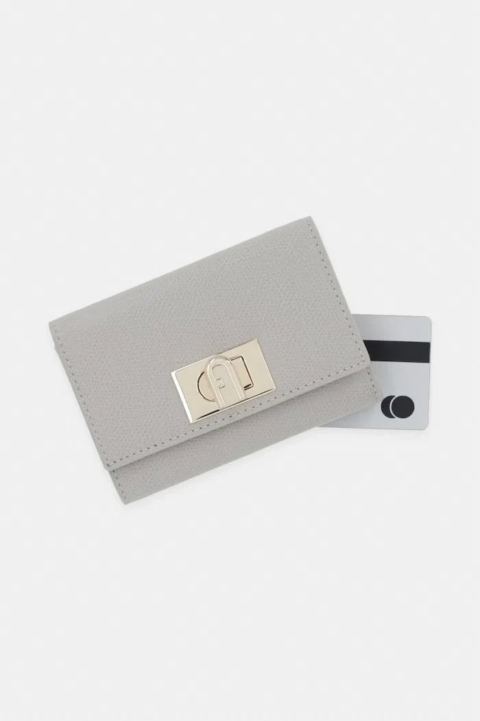 Billetera de cuero Furla para mujer
