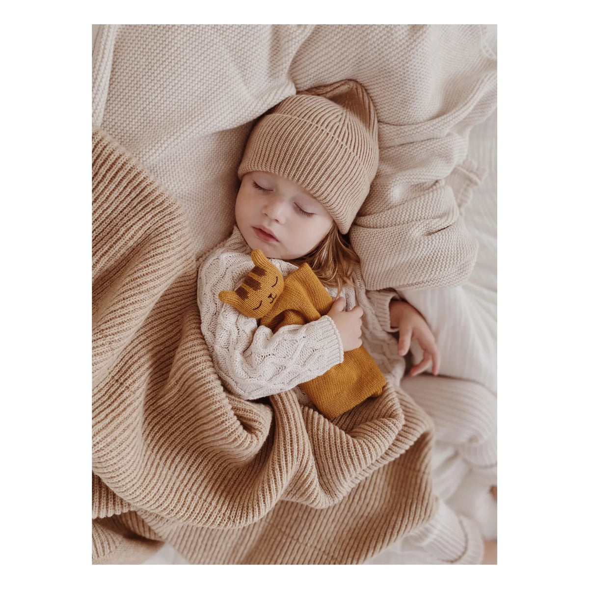Main Sauvage - Peluche tigre alpaca | Ocre