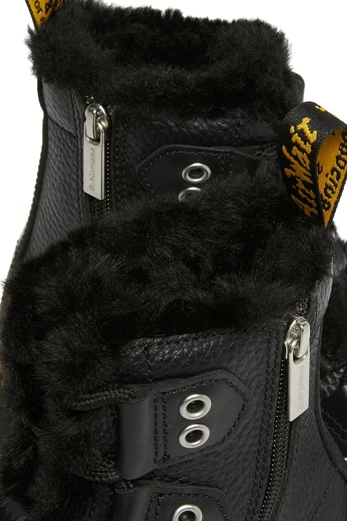 Botín Dr. Martens 1460 LTT de piel forrado de pelo