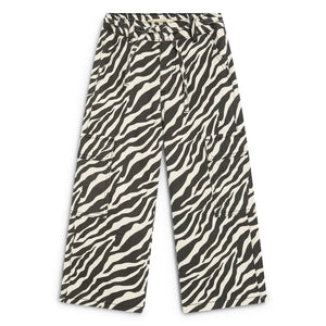 La nueva sociedad - Jean Dakota Zebra | Él