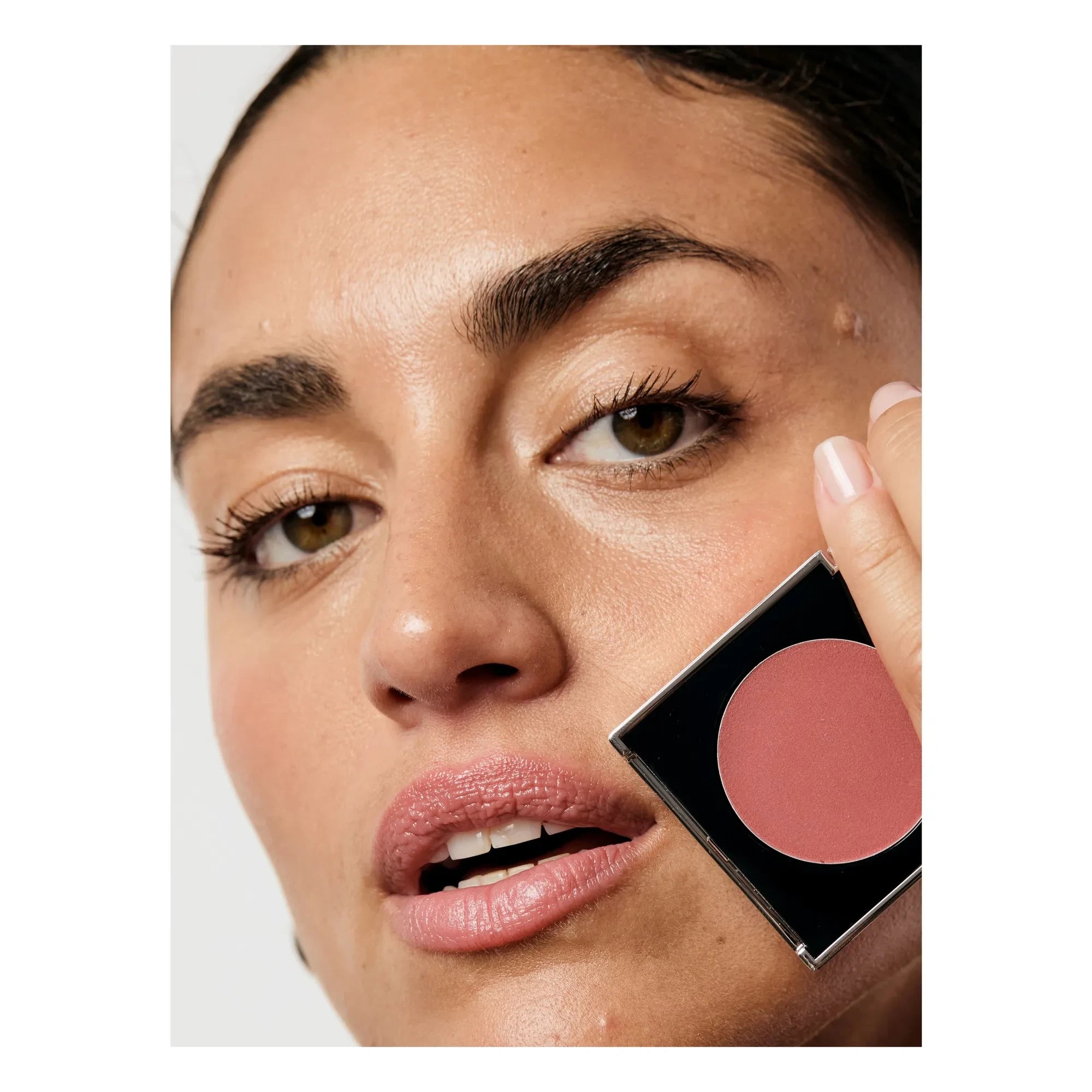 AIME - Colorete y Bálsamo de Labios Bonne Mine - 2g | Amoureuse