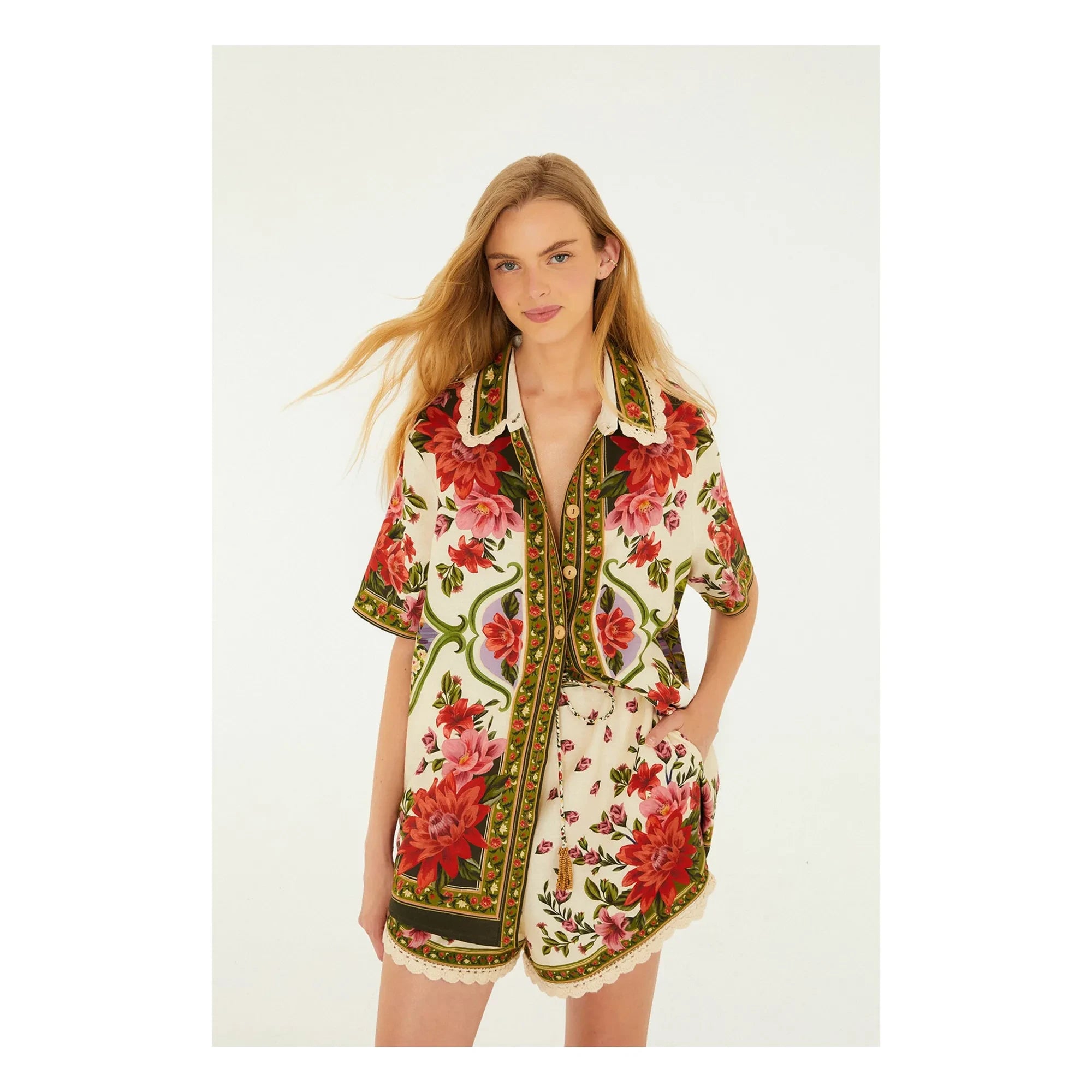 Farm Rio - Wonder Rio Shorts de Lino | Crudo