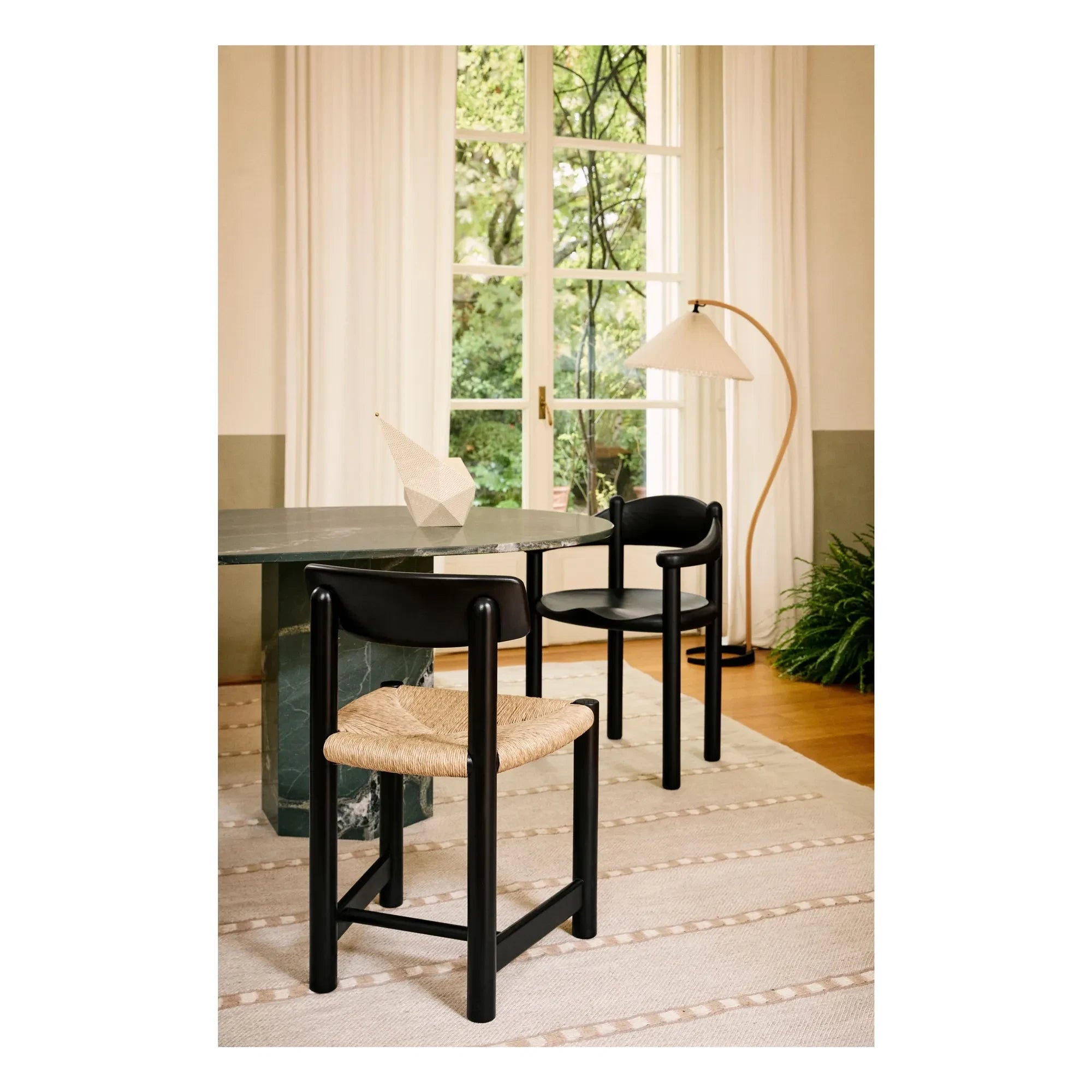 Gubi - Silla Daumiller, Rainer Daumiller | Negro