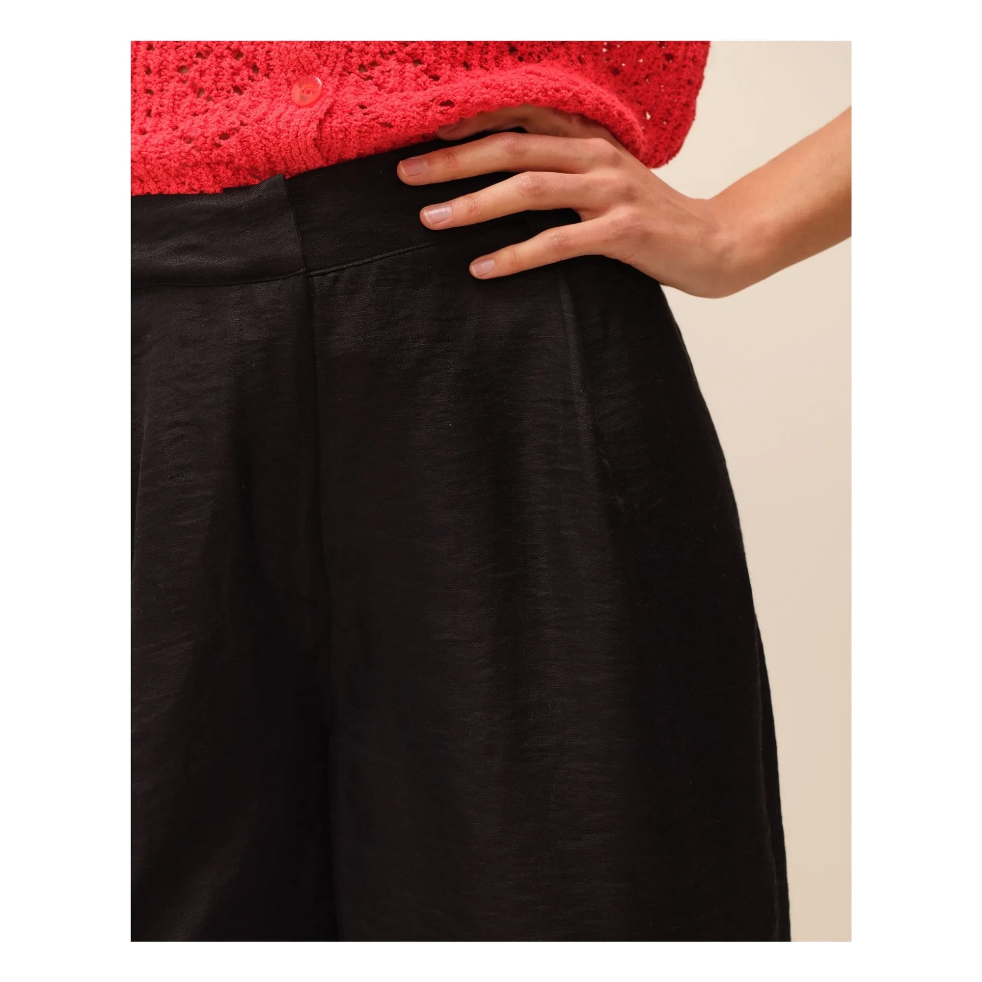 Nitah - Pantalón corto Myriam Bermuda | Negro