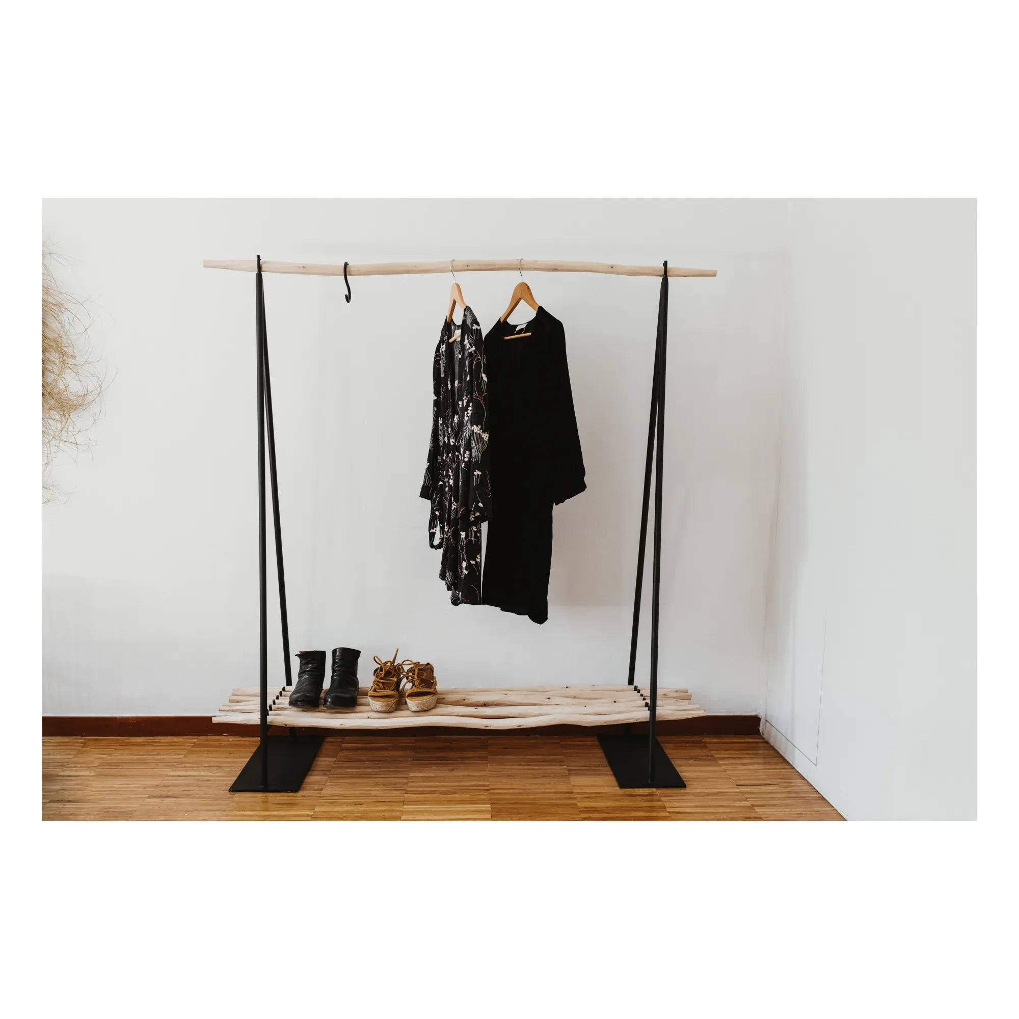 Cosydar - Perchero con estantes - 150 x 50 cm | Negro