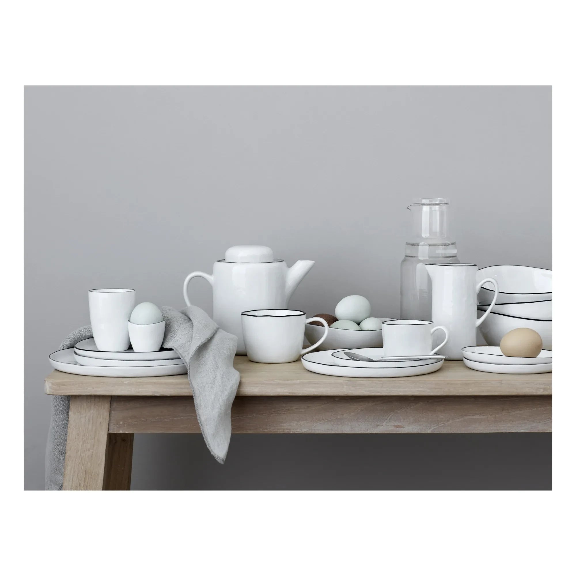 Broste Copenhagen - Huevo de porcelana para sal