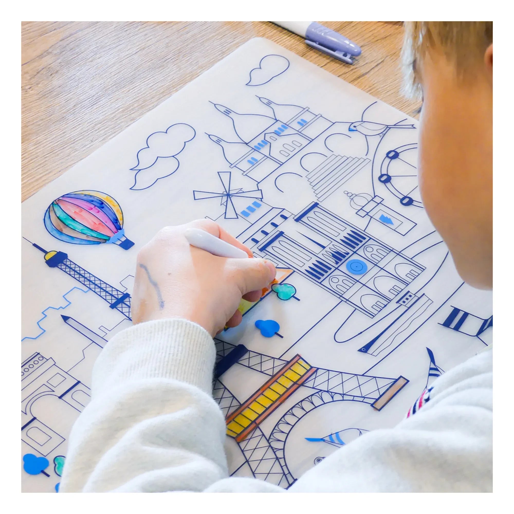 Superpetit - Individuales Paris para colorear con pulsera y 5 rotuladores