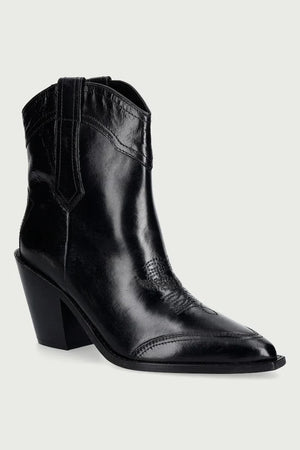 Botines de piel Cara Spazzo para mujer