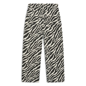 La nueva sociedad - Jean Barrel Zebra | Él