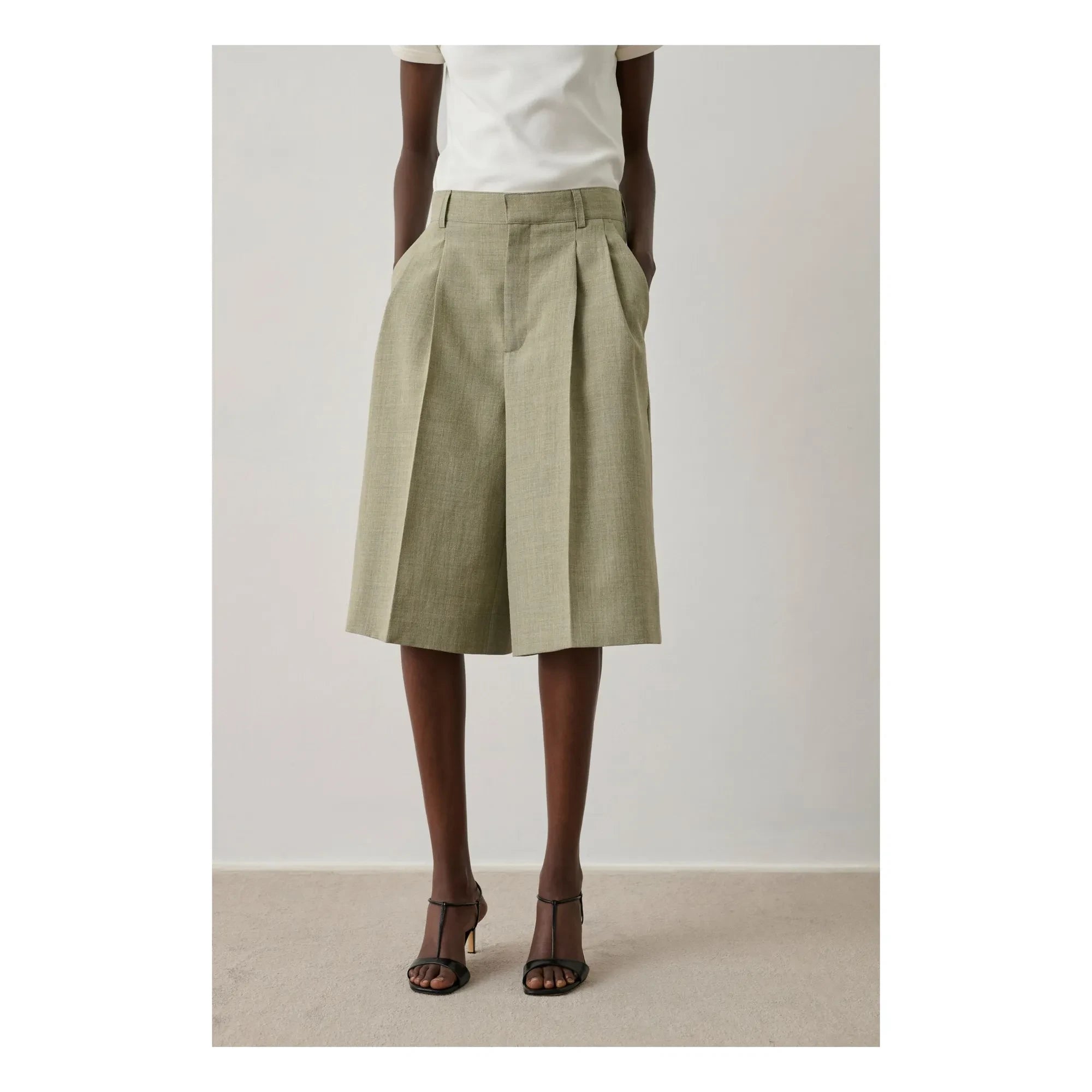Soeur - Pantalón corto Bermuda Imogen | Almendra