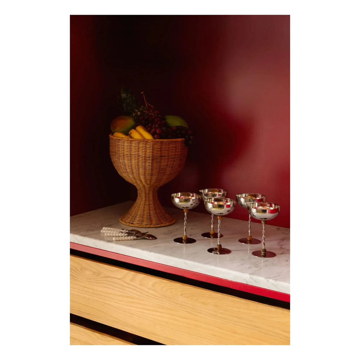 Olsson & Jensen - Mueble bajo de ratán Beth