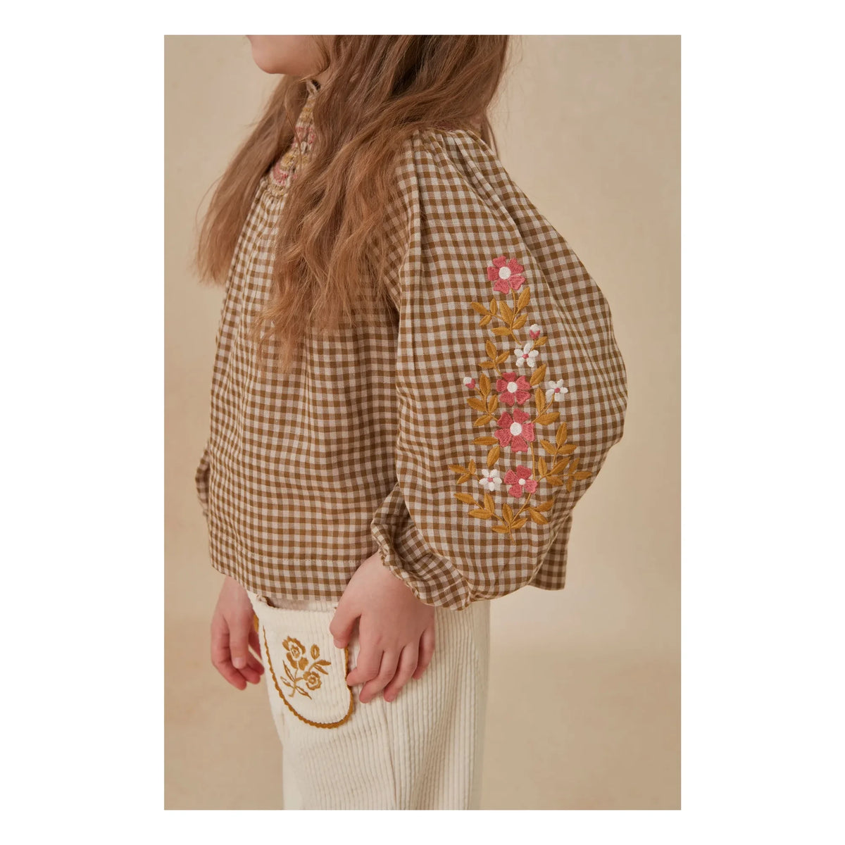 C'era Una Volta - Blusa bordada Evelina Kare | Caqui-Marrón