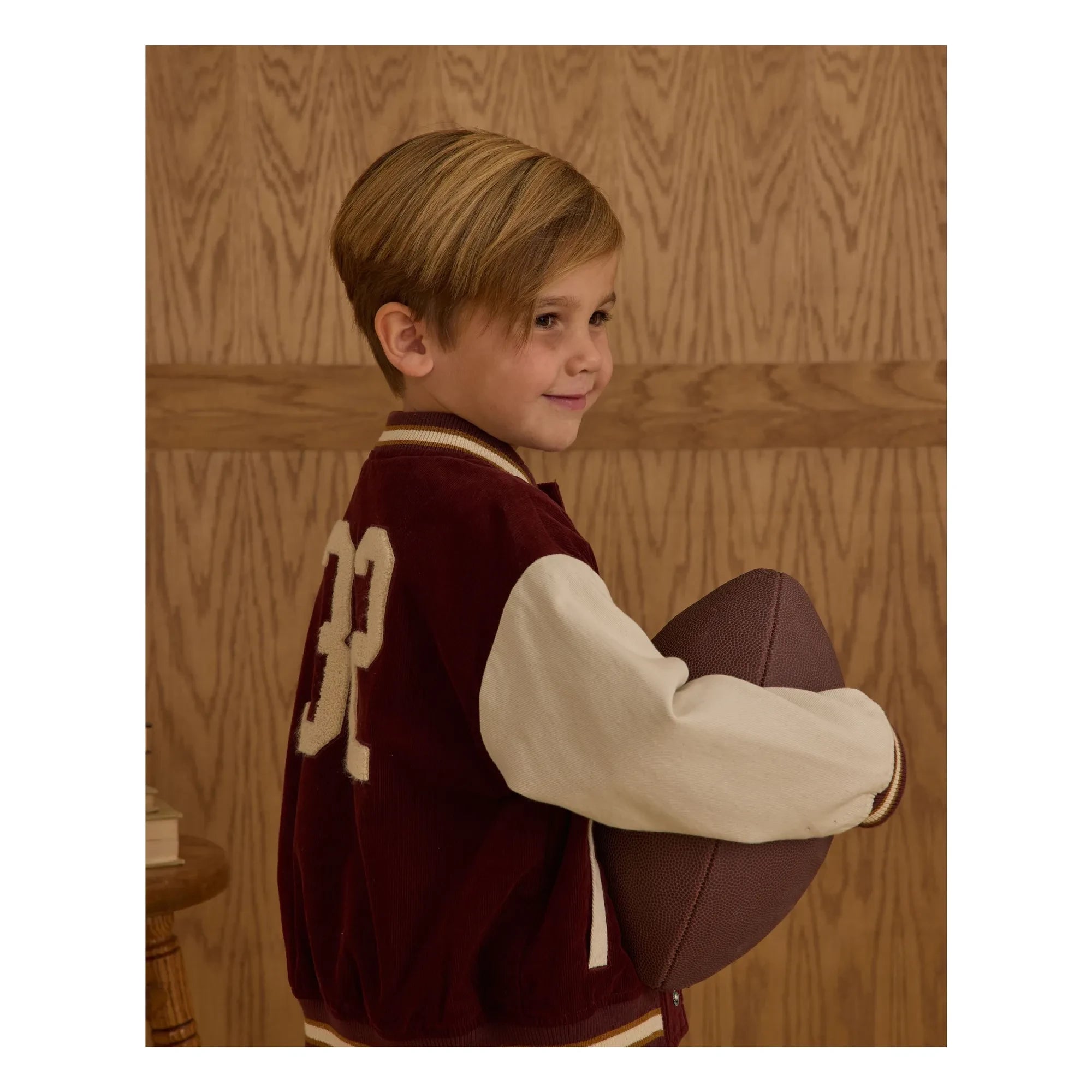 Rylee + Cru - Chaqueta Bomber de Terciopelo Varsity | Burdeos