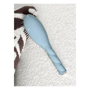 La Bonne Brosse - La Petite Brosse L'intense N°07 - Desenredante y Estimulante | Azul claro