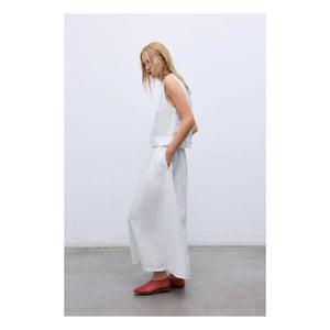 the new society - Melissa Falda Keten | Blanco