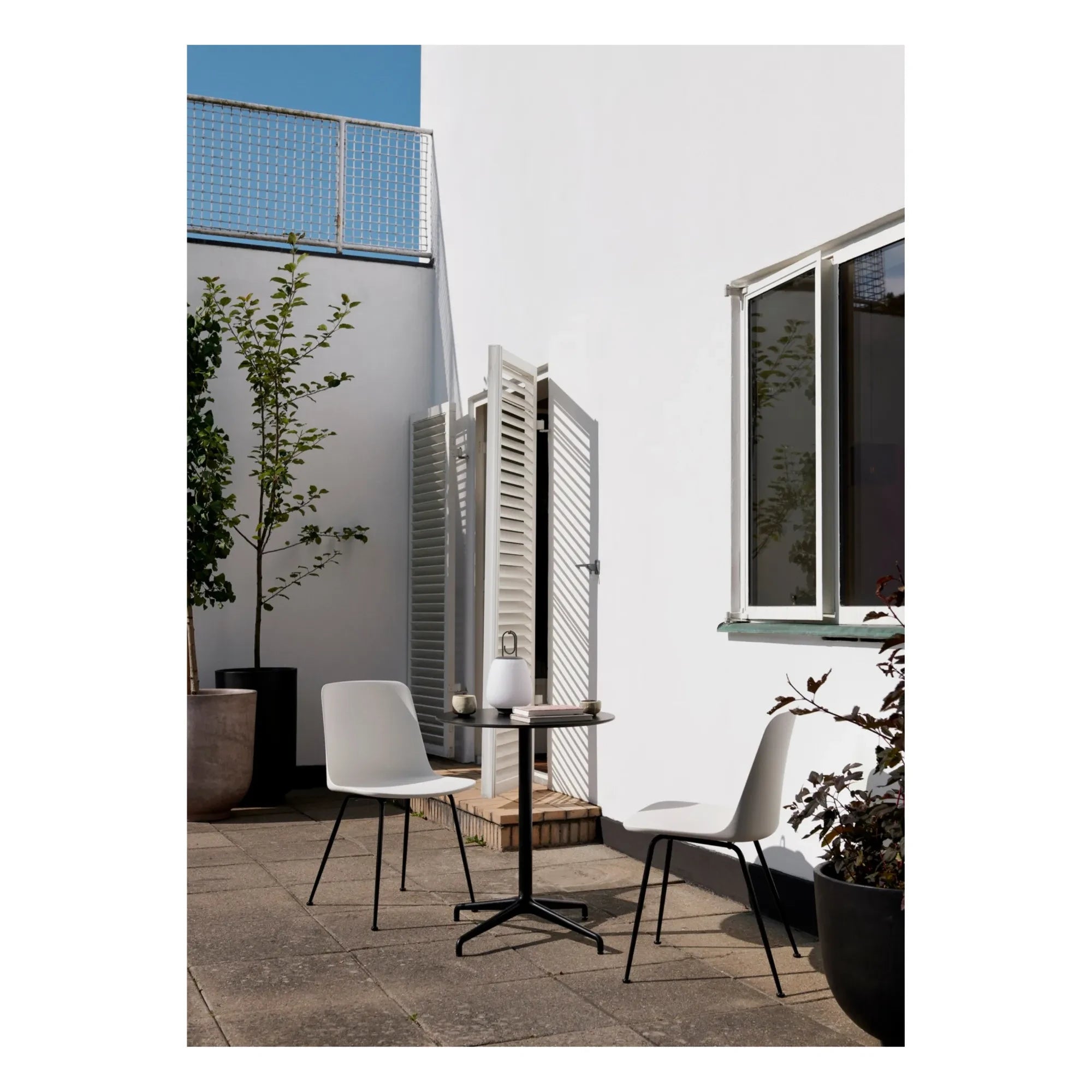 & Tradition - Mesa de exterior redonda ATD5 | Negro