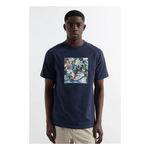 Edmmond Studios - Camiseta de algodón Duck Lake | Azul oscuro