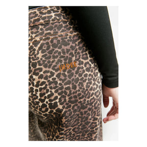 Indee - Jeans Tónico Leopardo | Marrón