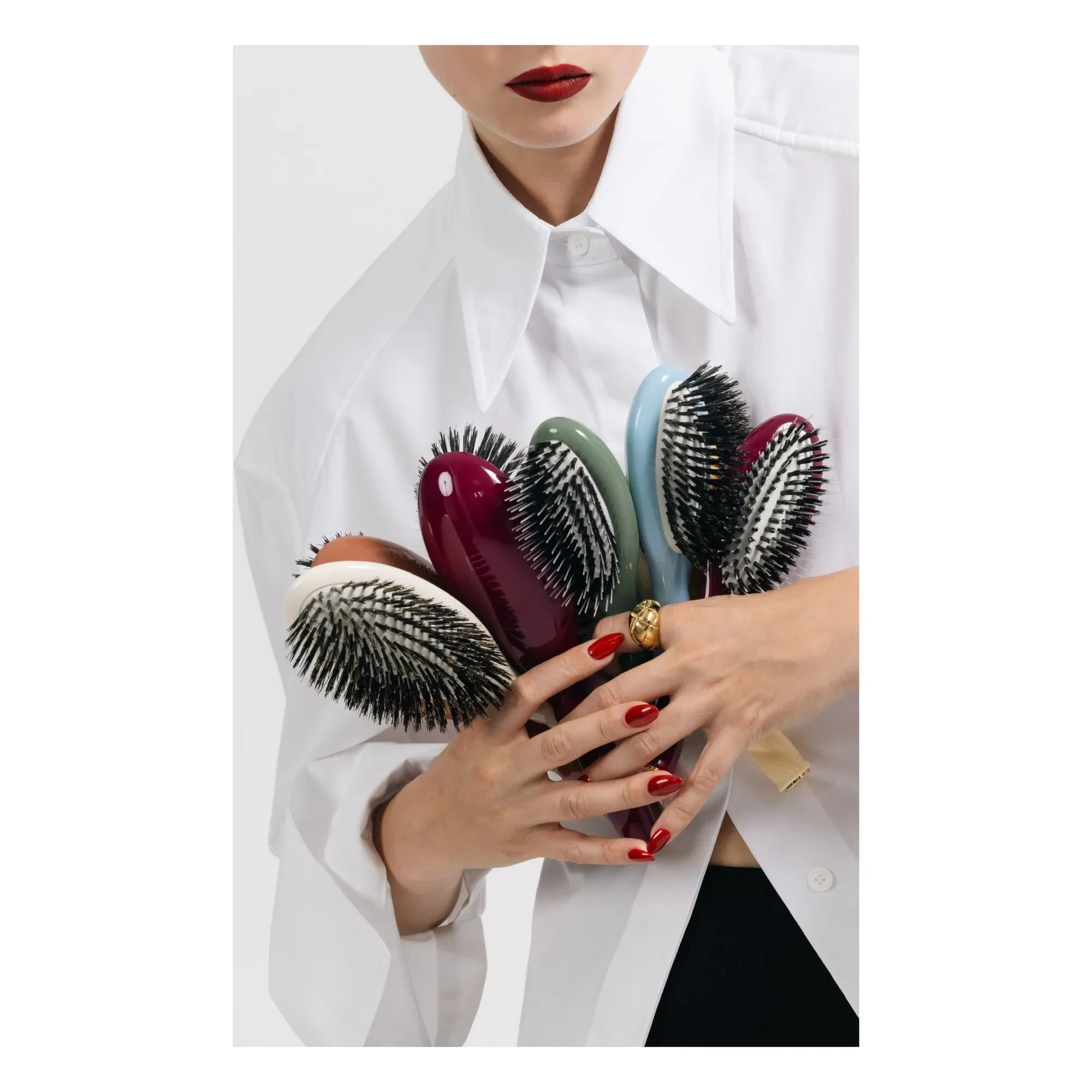 La Bonne Brosse - La Petite Brosse L'Indispensable N°02 - Cuidado y Desenredado | Cereza