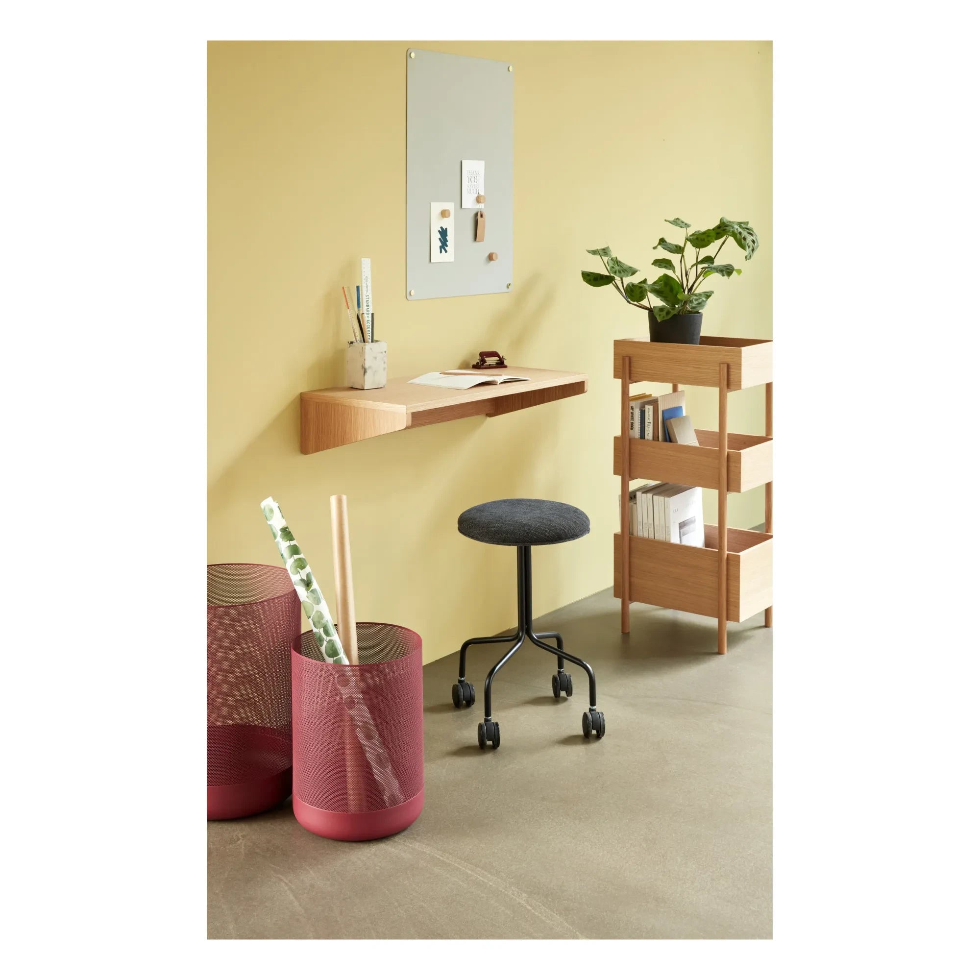 Hübsch - Mesa Consola de Roble