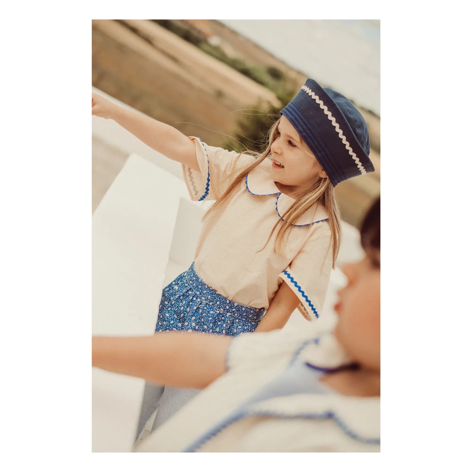 THE LiTTLE POETS - Blusa bordada con cuello Claudine Florbela Carreaux | Amarillo pálido